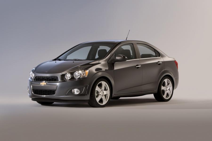  Chevrolet Sonic Sedan 2011 года  (фото 26 из 27)